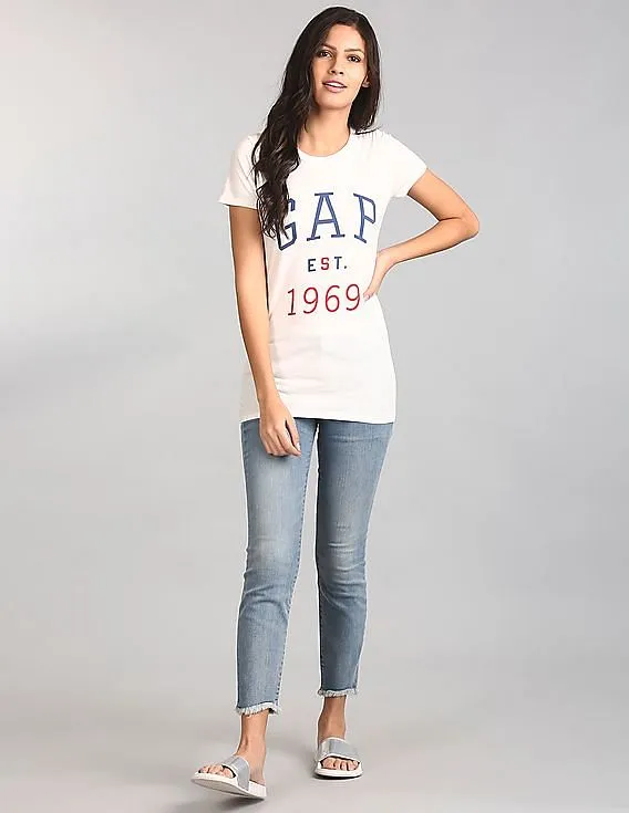 GAP Women White Short Sleeve Logo Graphic Tee