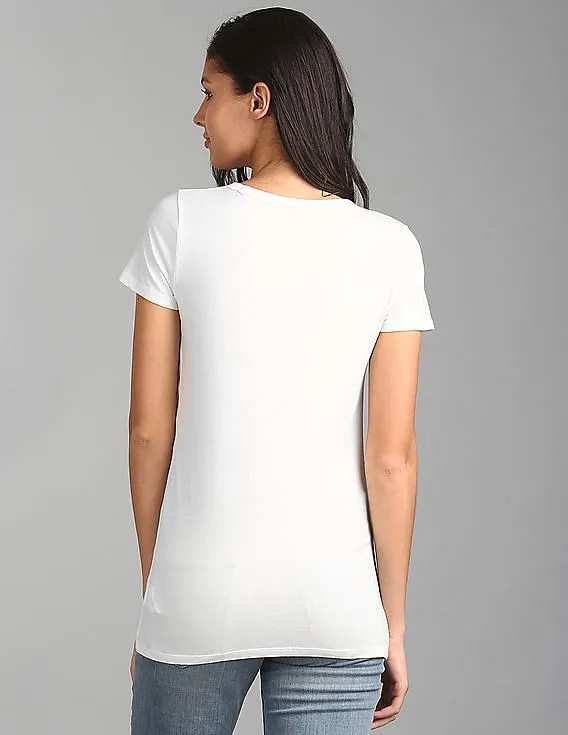 GAP Women White Short Sleeve Logo Graphic Tee