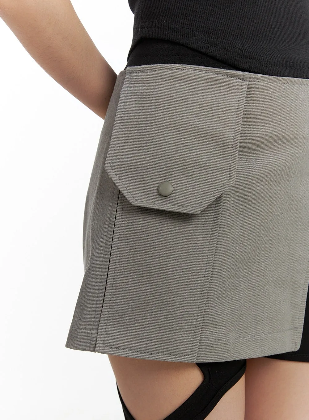 Layered Pocket Skirt CA409