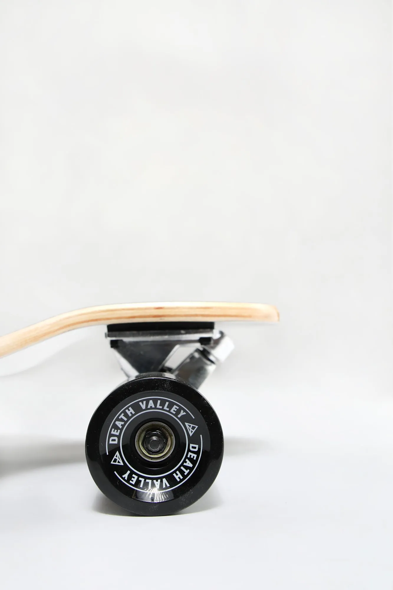 Longboard Cerf Noir et Blanc Wonderful 42