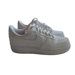 Nike White Air Force 1 '07 Sneakers