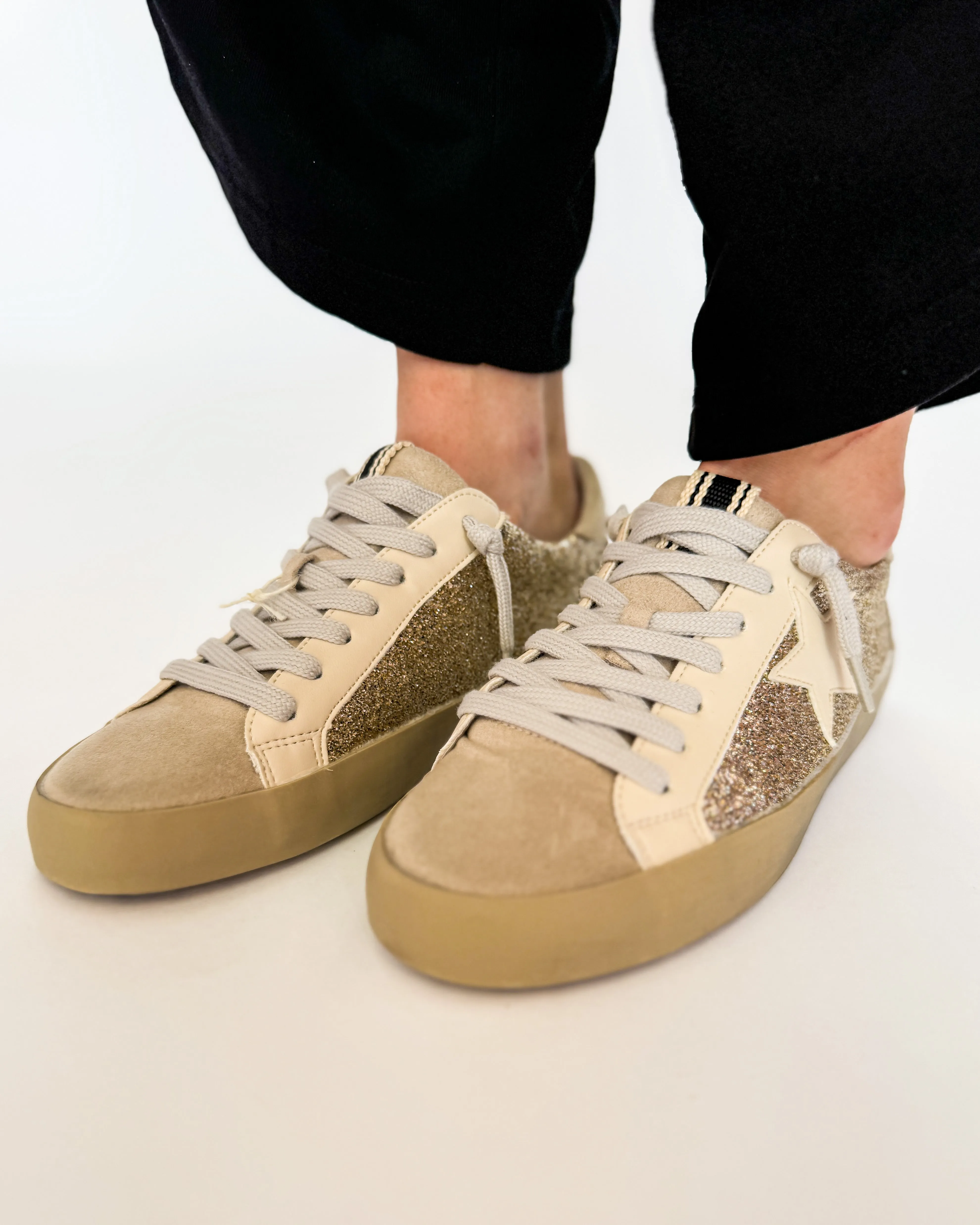 Paula Sneakers in Gold Glitter