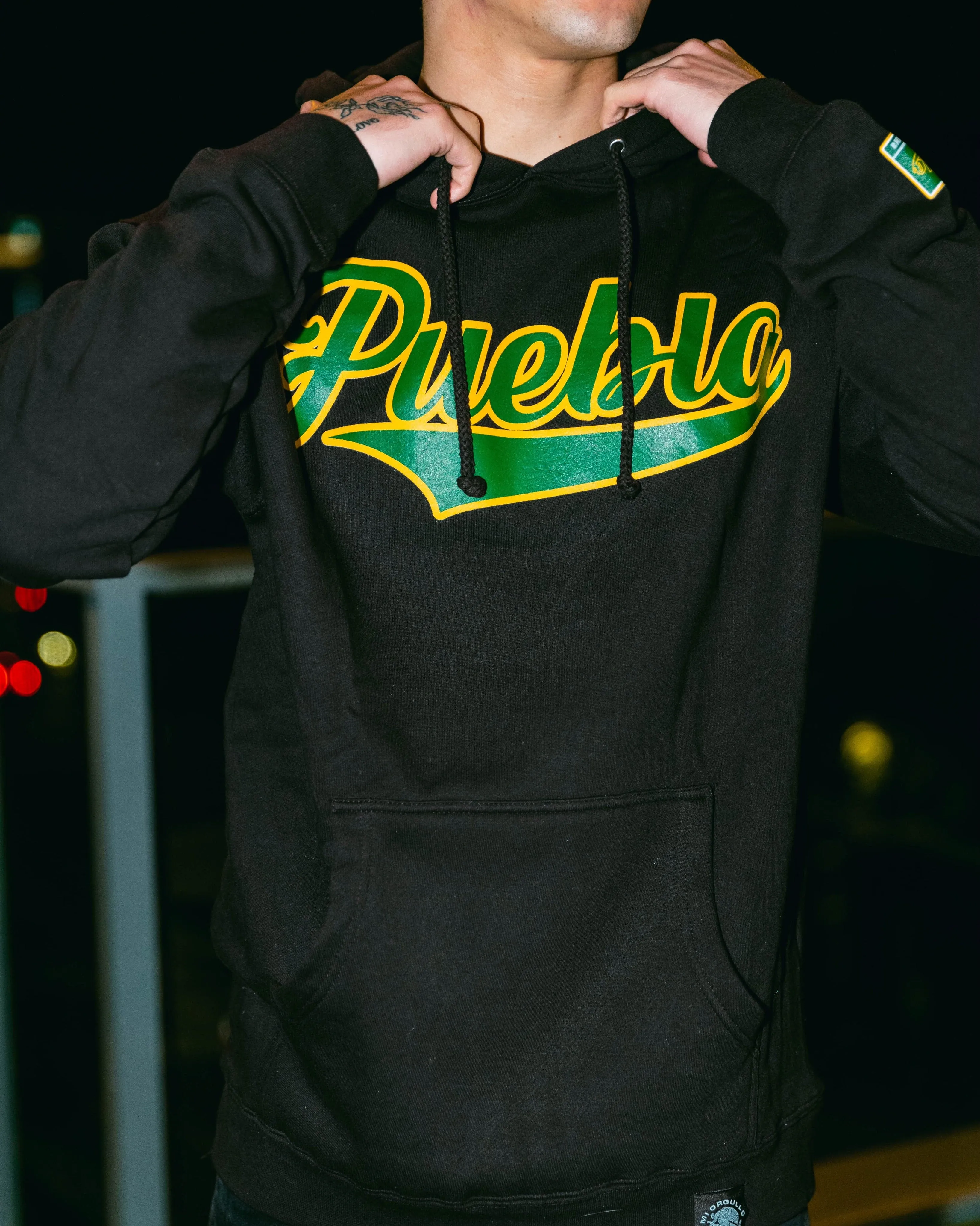 PUEBLA BLACK HOODIE