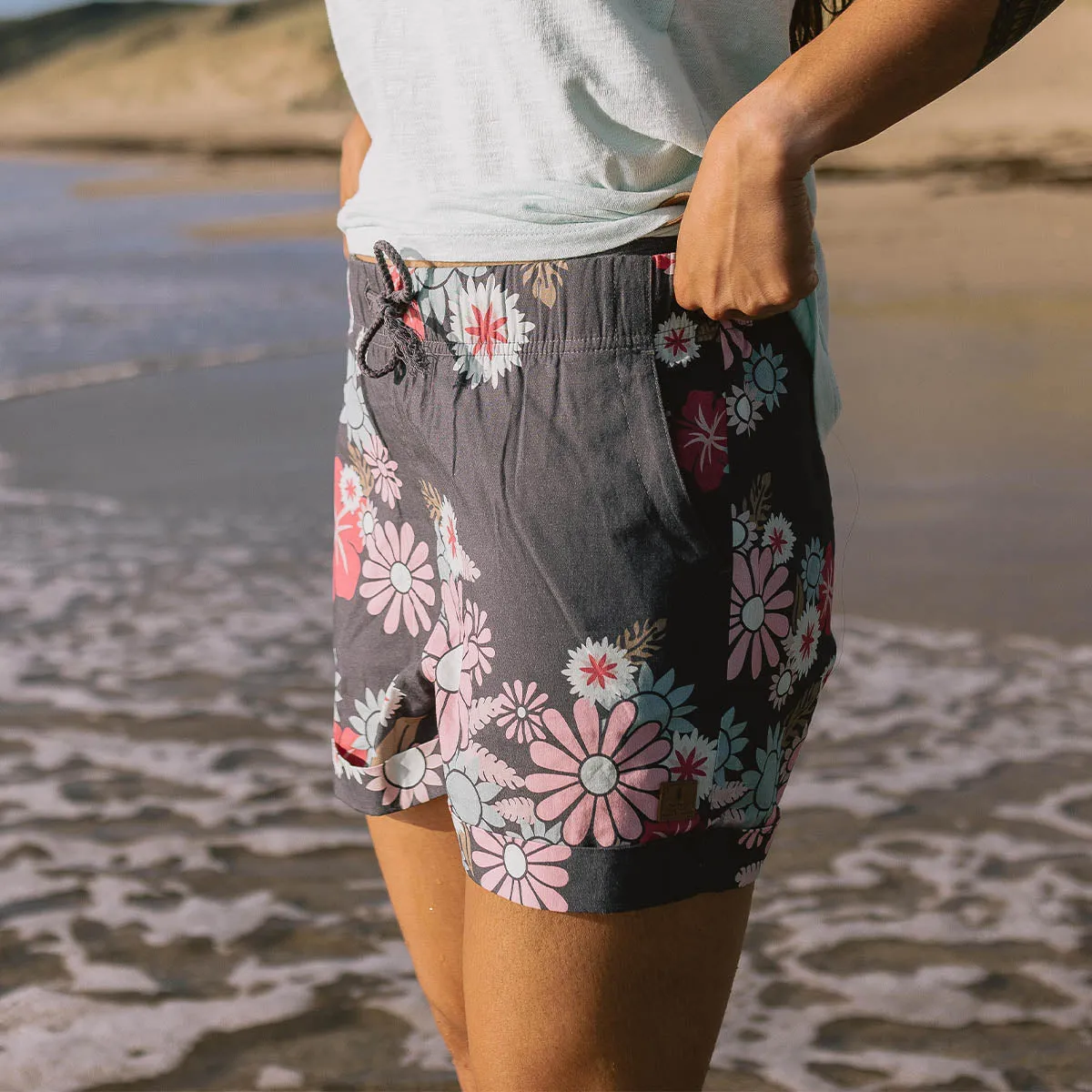 Santosa Shorts - Black Flower Burst