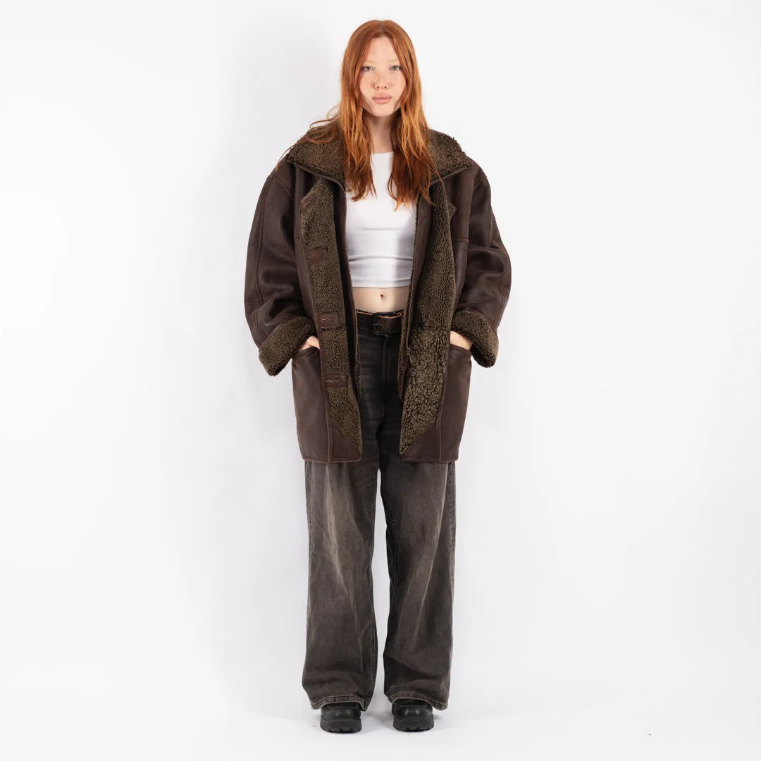 Vintage 90's Women Oversized Sheepskin Coat in Brown