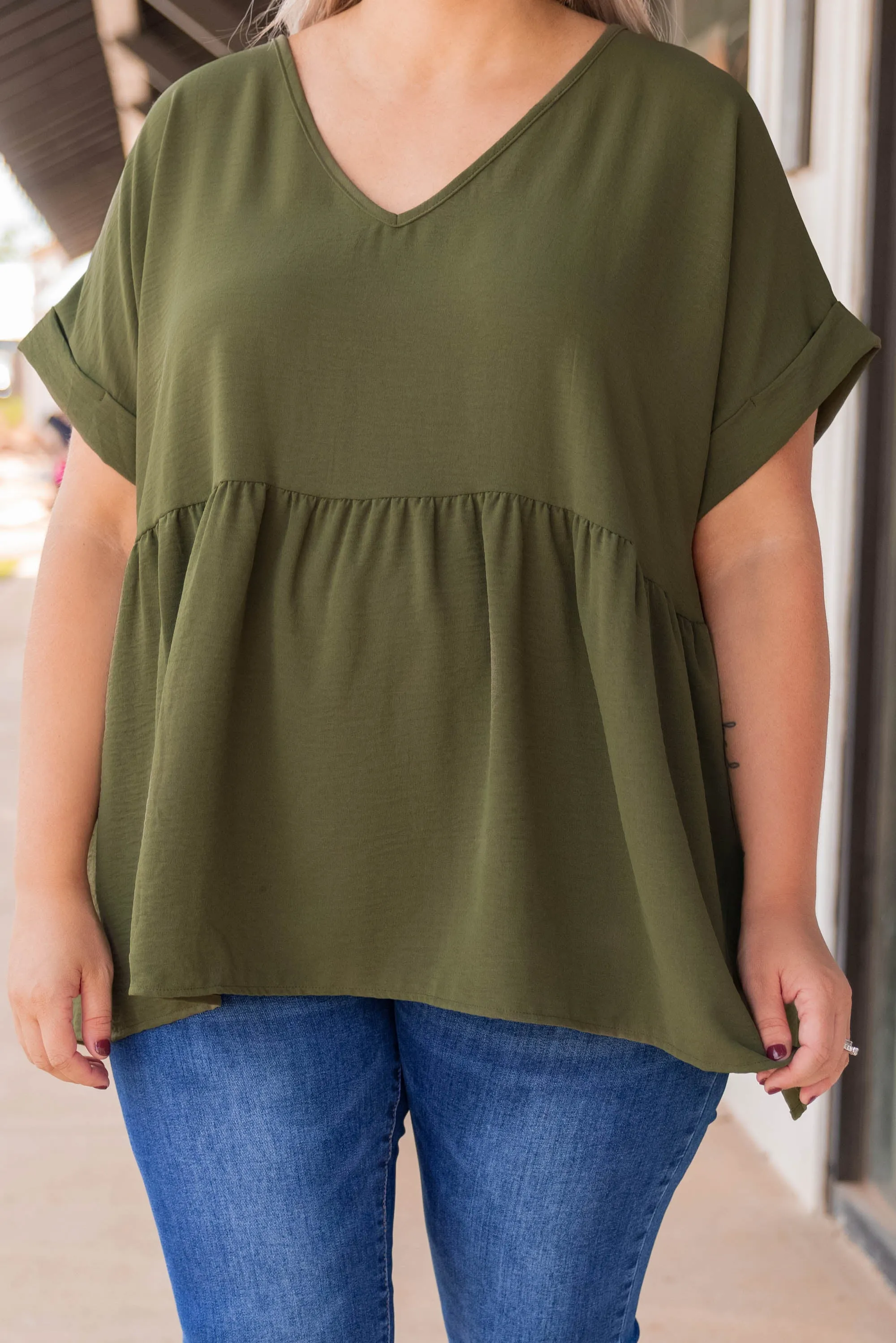 Wide Eyed Gaze Top, Olive